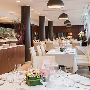 Crowne Plaza By Ihg Hotel