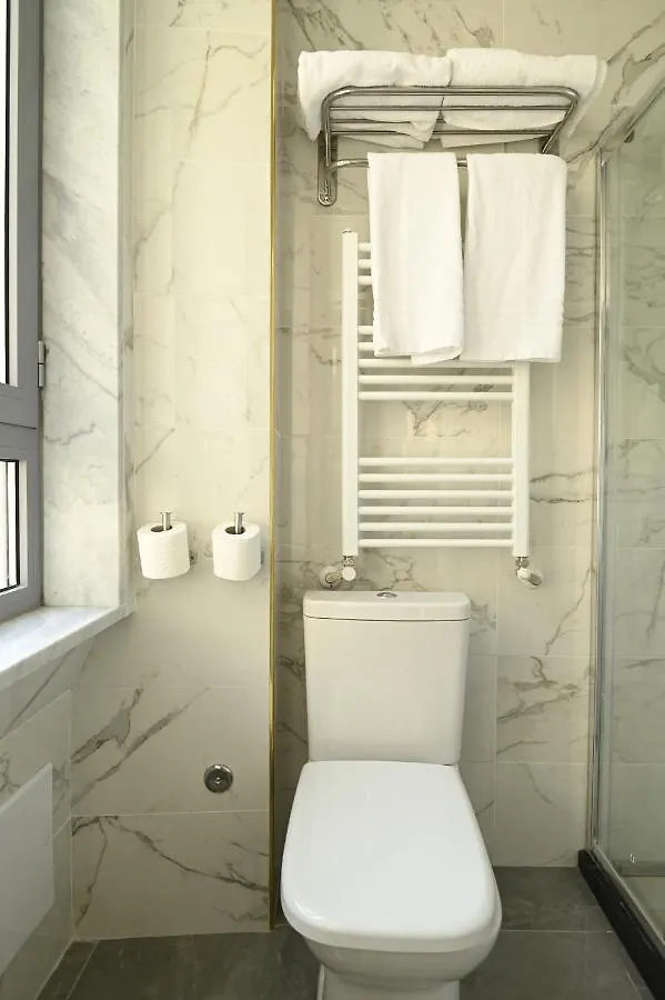 Hotel Midway Milan 3*,